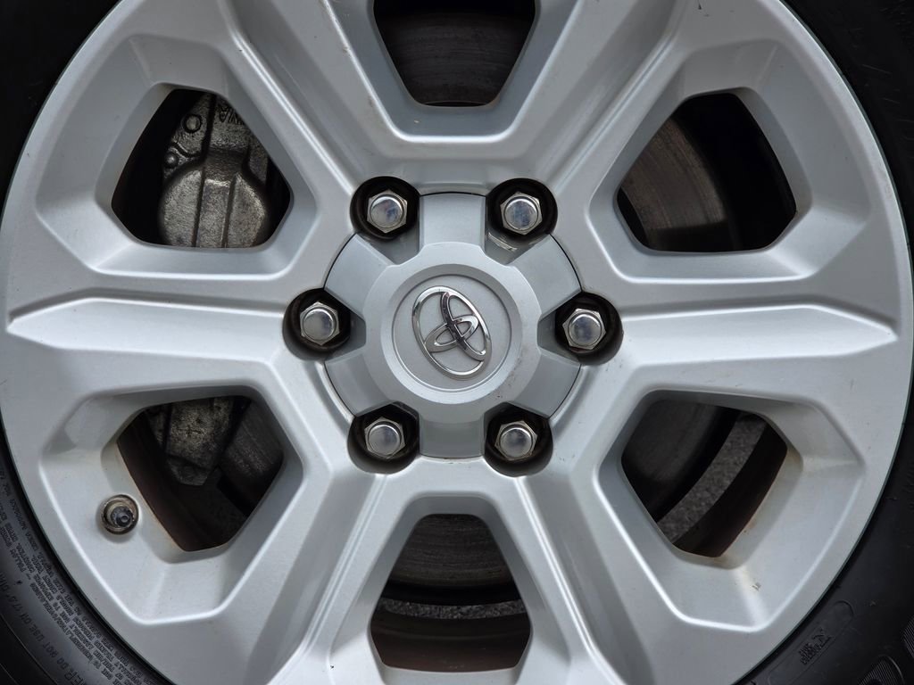 Used 2016 Toyota 4Runner SR5 Premium AWD/4WD image 22