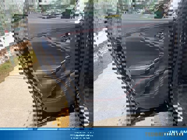 Used 2024 Aston Martin DBX 707 image 18