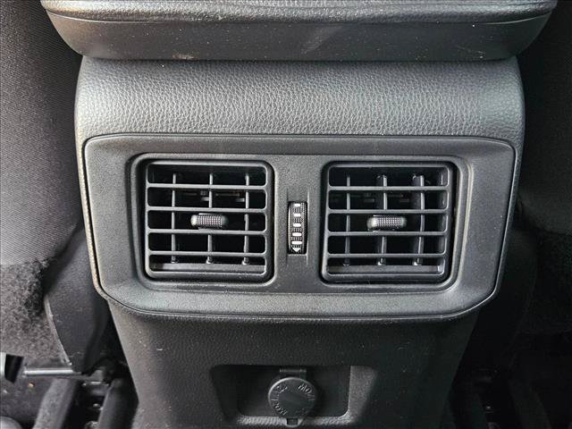 Used 2022 Toyota RAV4 LE FWD image 16