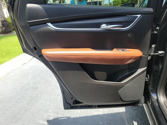 Used 2019 Cadillac XT5 Luxury FWD image 11