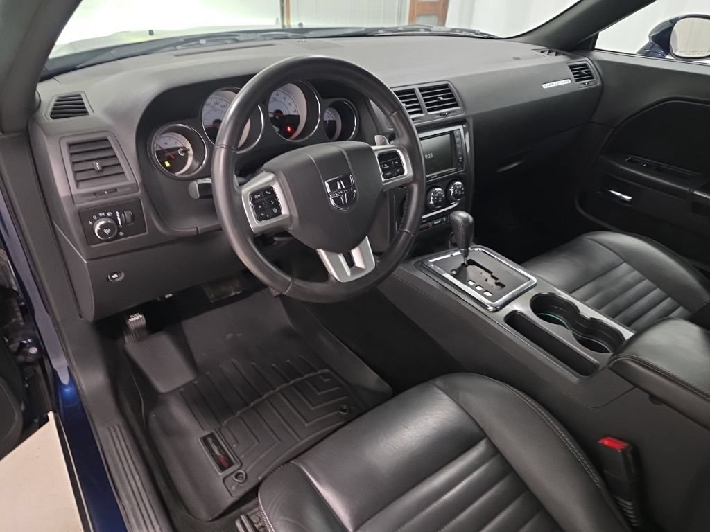 Used 2014 Dodge Challenger SXT Plus RWD image 12
