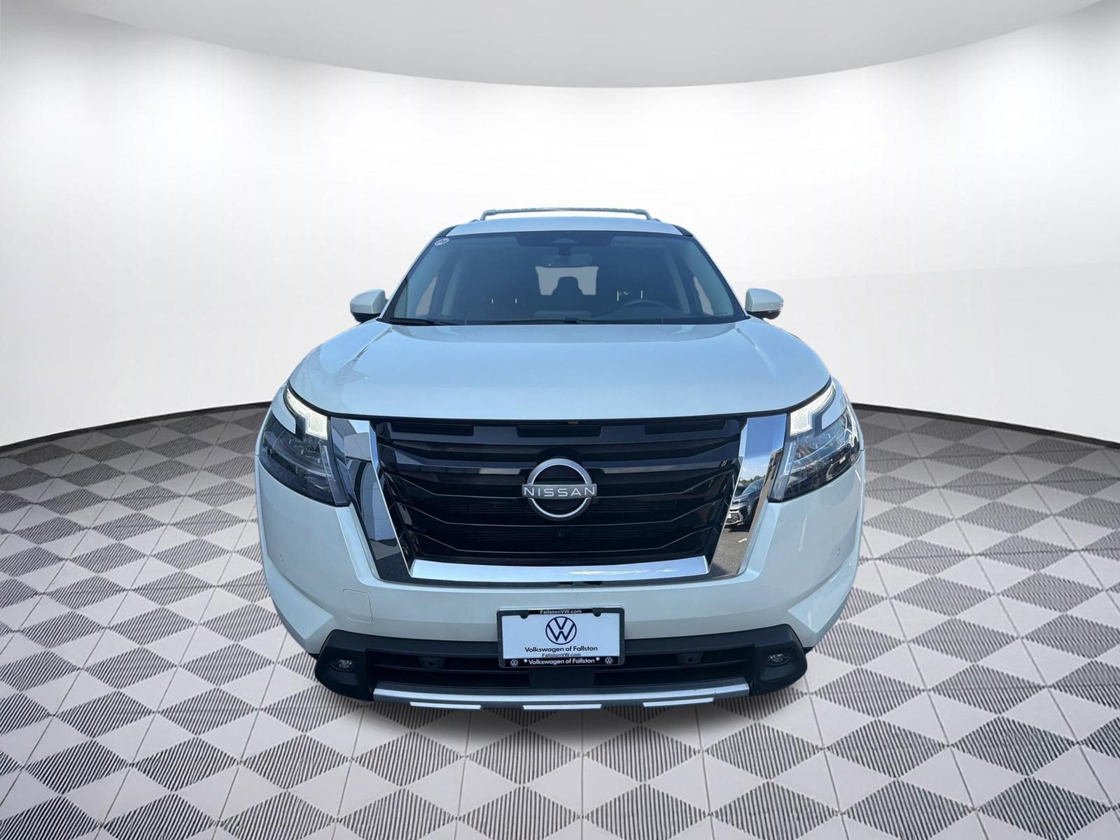 Used 2024 Nissan Pathfinder SL AWD/4WD image 6