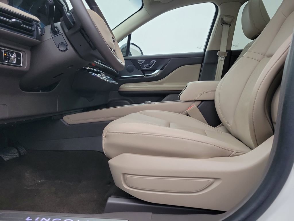 Certified 2024 Lincoln Corsair Grand Touring w/ Equipment Group 301A image 17