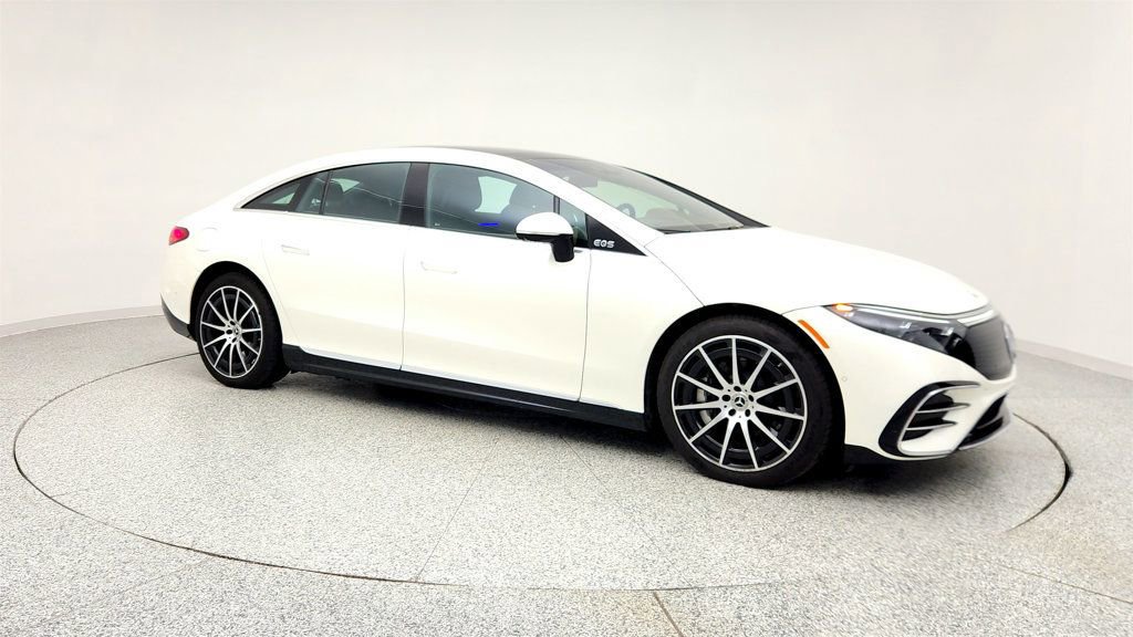 Used 2023 Mercedes-Benz EQS 580 4MATIC Sedan image 3