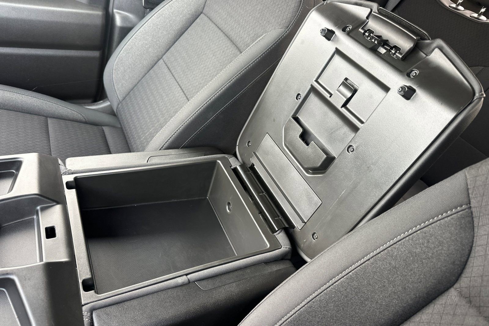 Used 2026 Chevrolet Silverado 1500 Custom w/ Turbomax Blackout Package image 31