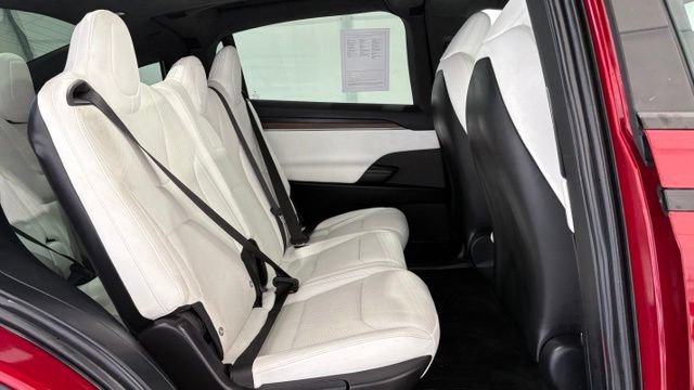 Used 2023 Tesla Model X AWD/4WD image 32