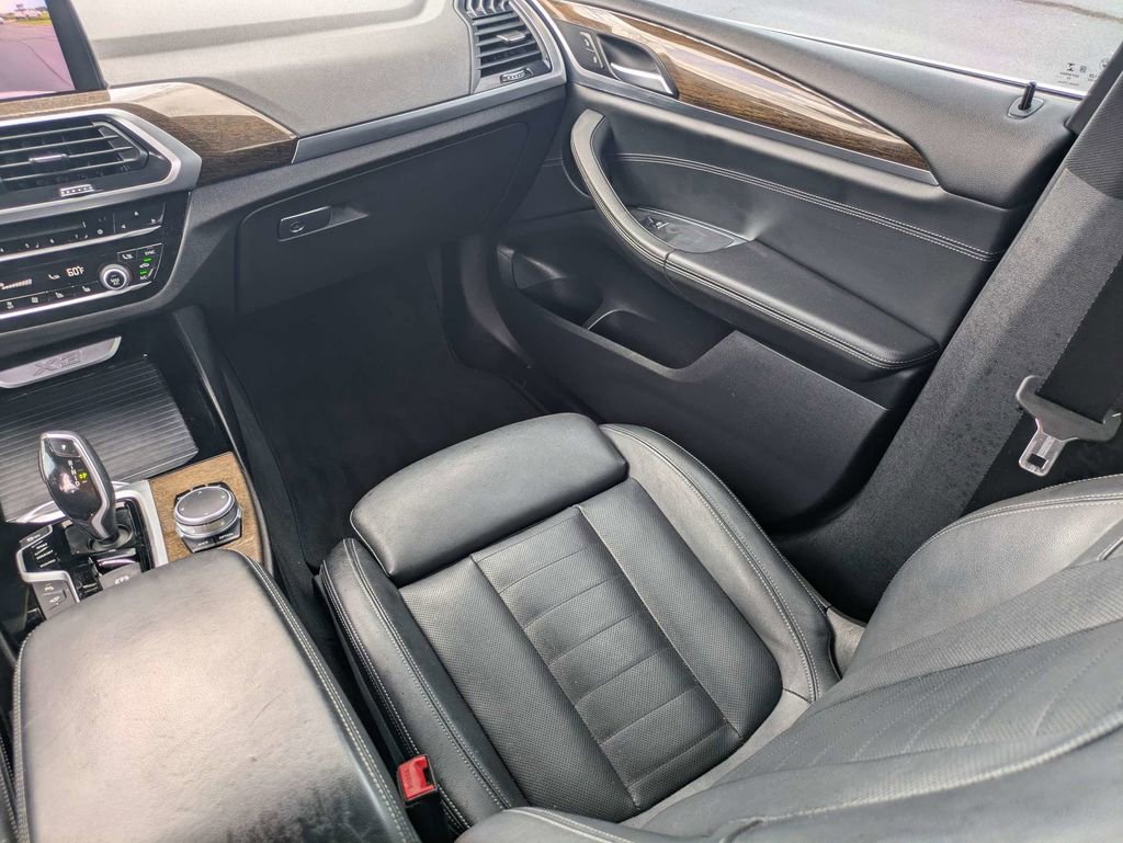 Used 2019 BMW X3 sDrive30i w/ Executive Package RWD image 19