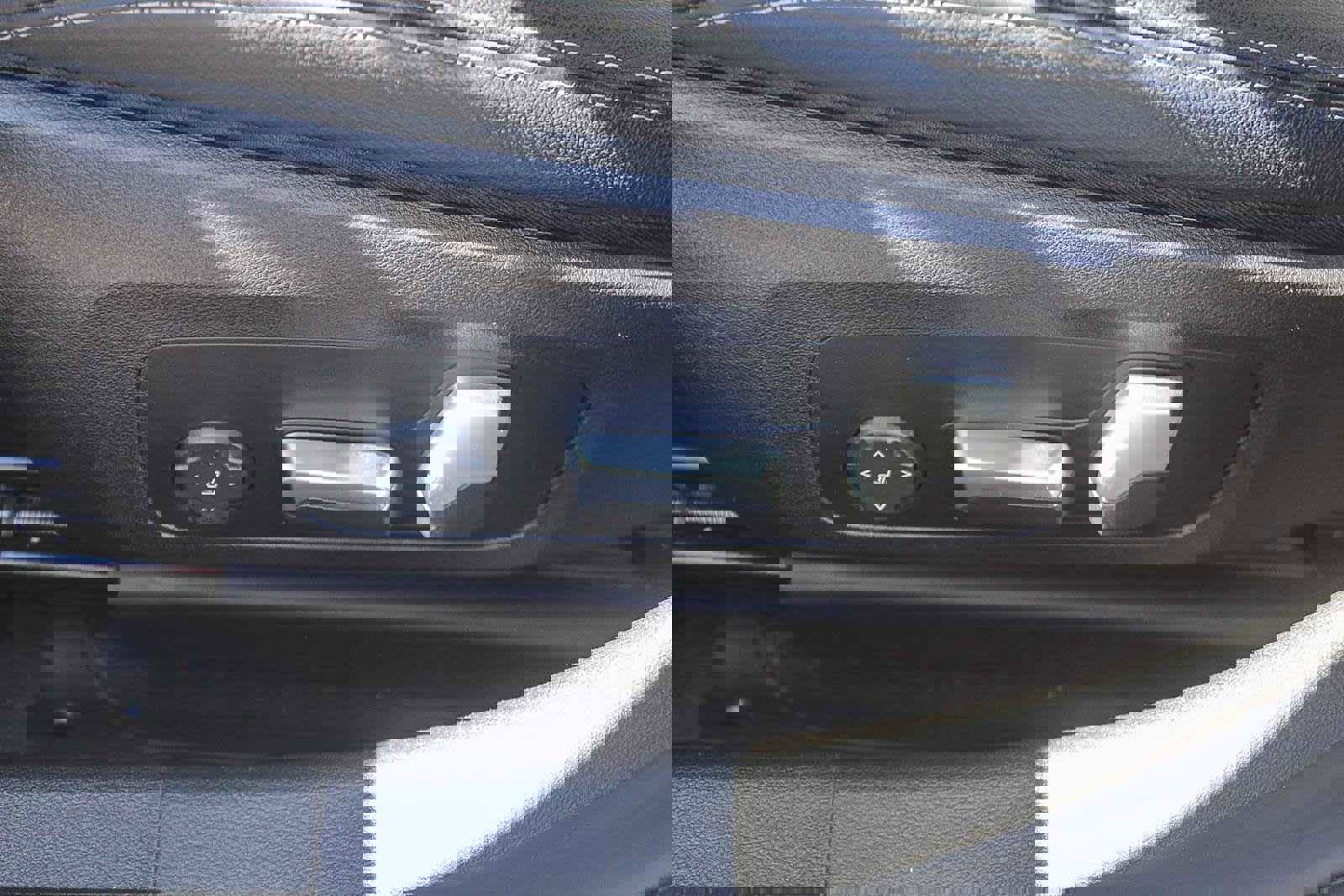 Certified 2023 BMW 330e w/ M Sport Package image 21