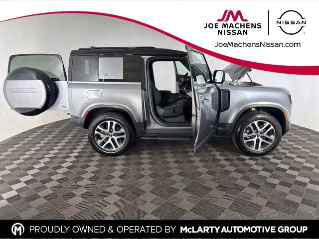 Used 2023 Land Rover Defender 90 S image 13