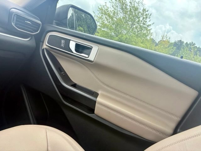 Used 2020 Ford Explorer XLT w/ Equipment Group 202A RWD image 27