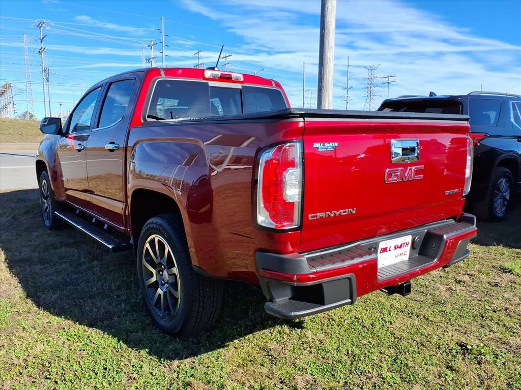 Used 2017 GMC Canyon Denali image 5