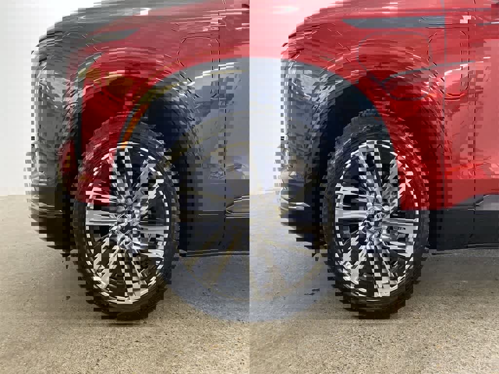 Certified 2026 Cadillac Vistiq Sport w/ LPO, Floor Liner Package image 12