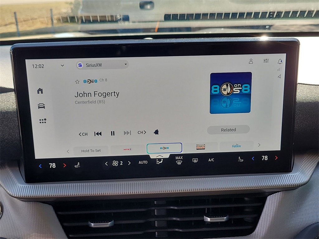 Used 2025 Ford Explorer Active image 23