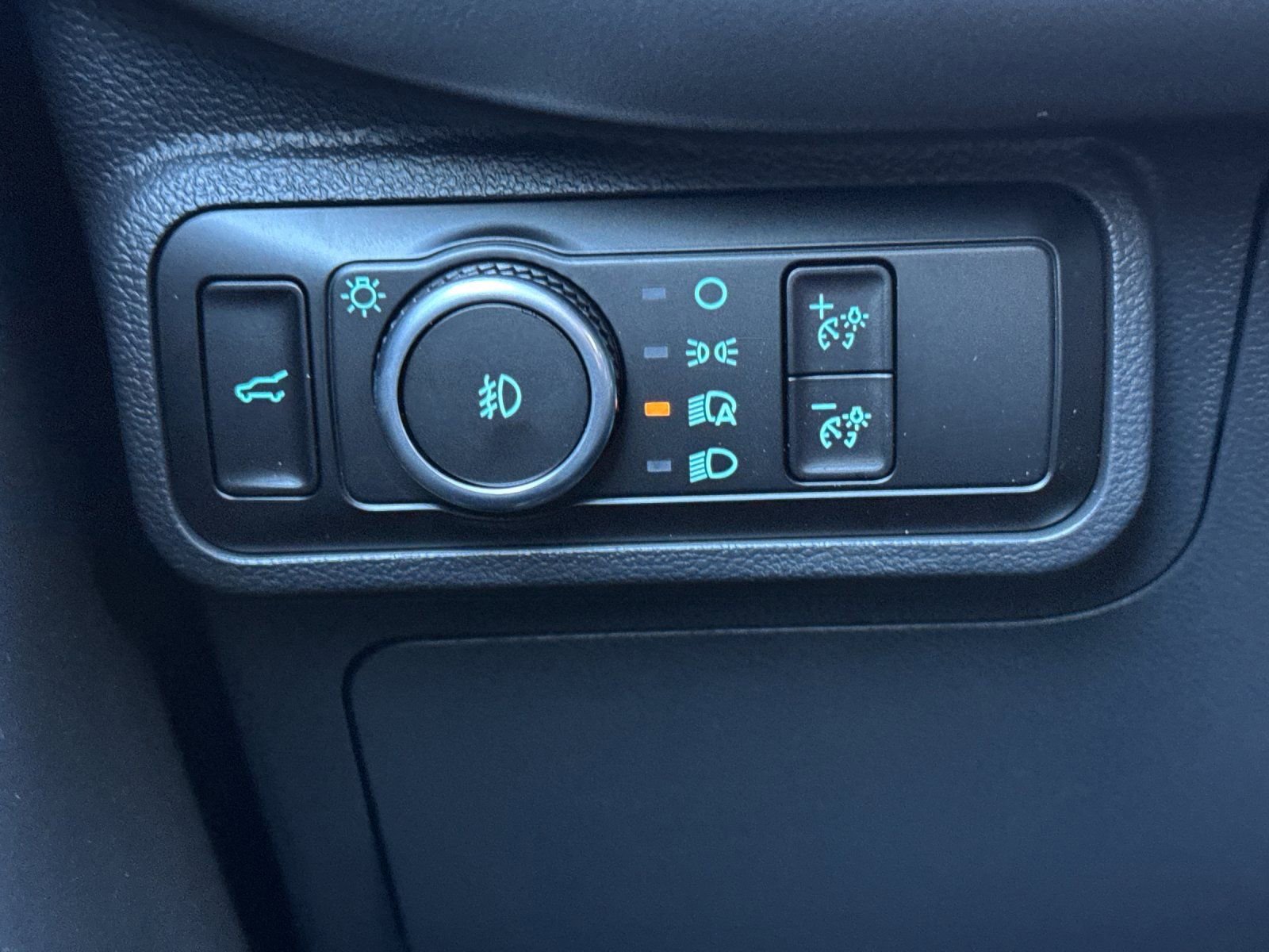 New 2025 Ford Explorer Active w/ Active Comfort Package image 31