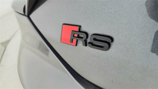 Used 2022 Audi RS e-tron GT w/ Carbon Performance Package image 18