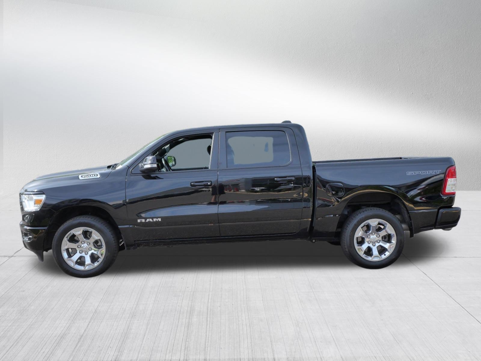 Used 2022 RAM 1500 Big Horn AWD/4WD image 4