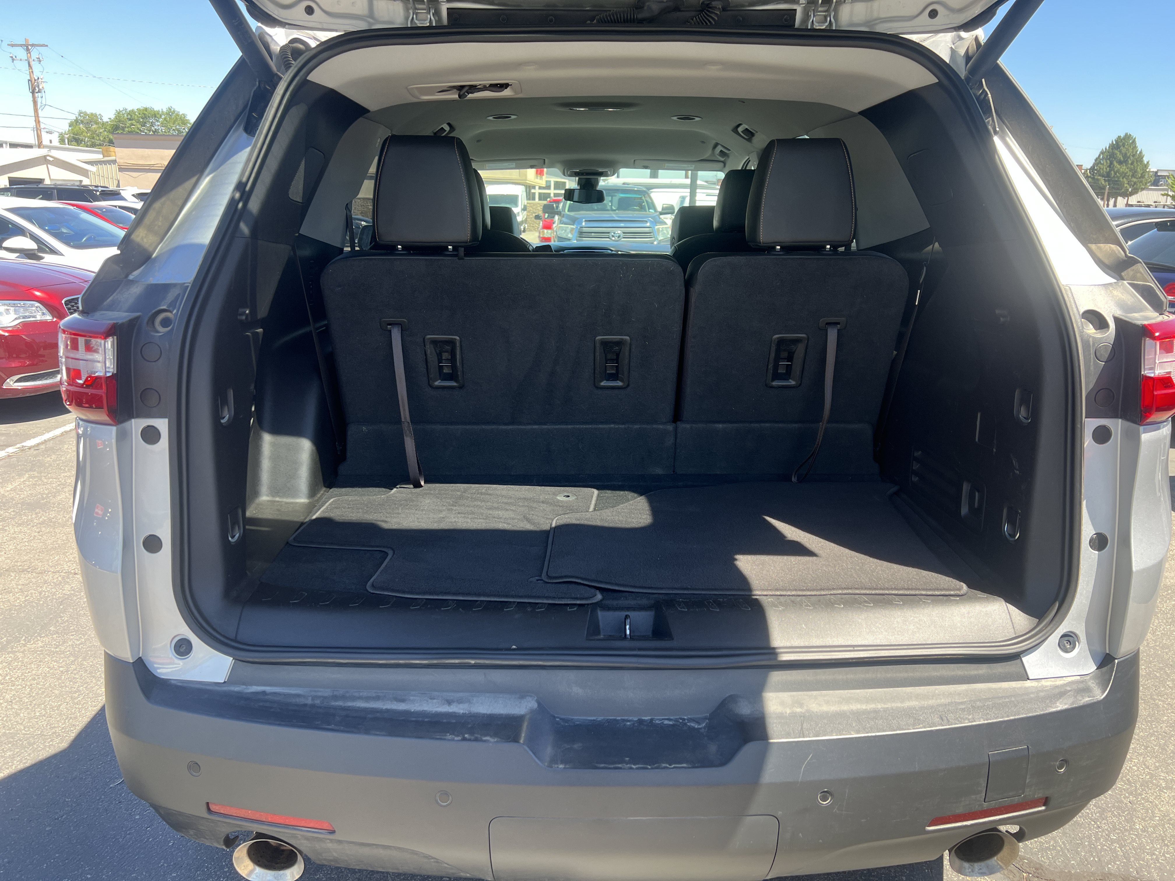 Used 2019 Chevrolet Traverse RS AWD/4WD image 12
