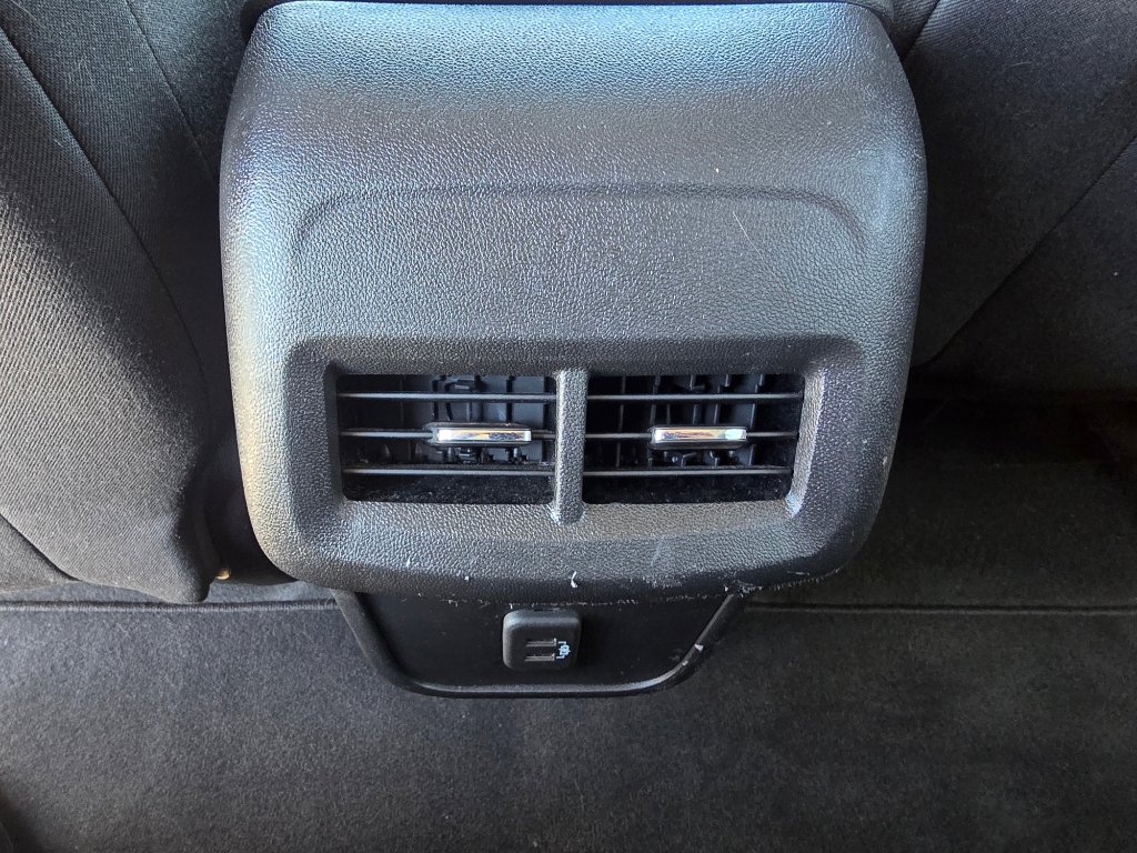 Used 2023 Chevrolet Equinox LS image 14