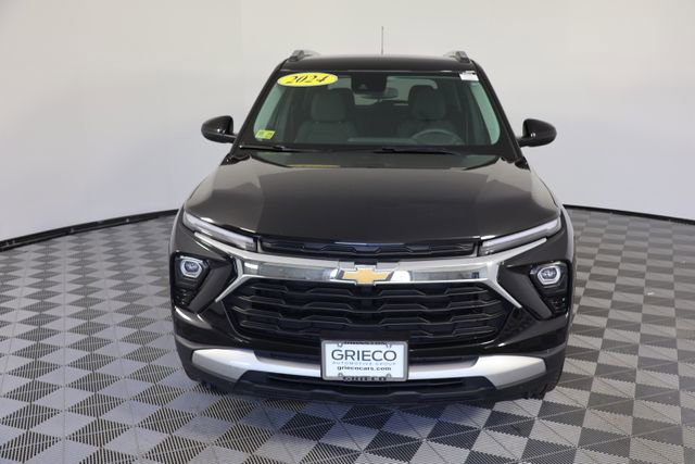 Used 2024 Chevrolet TrailBlazer LT image 3