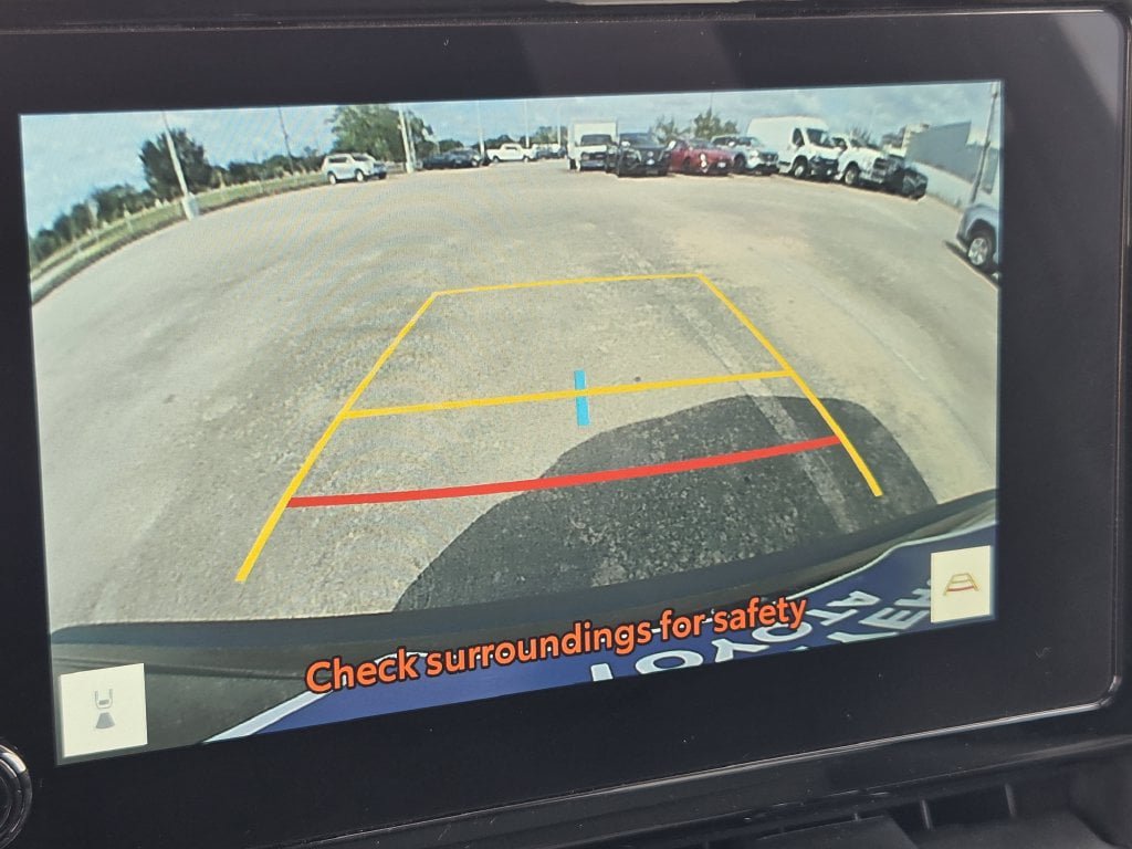 Used 2025 Toyota Corolla Cross XLE FWD image 19