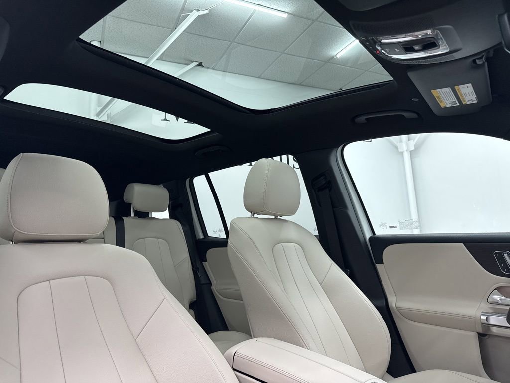 Used 2026 Mercedes-Benz GLB 250 image 29