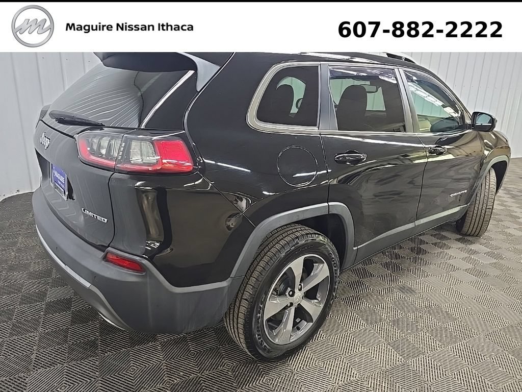 Used 2019 Jeep Cherokee Limited AWD/4WD image 11