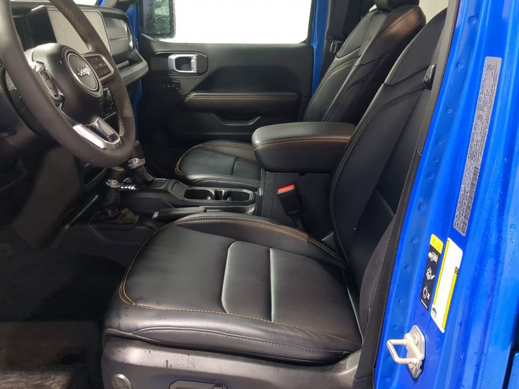 Used 2024 Jeep Wrangler Unlimited Sahara w/ Safety Group image 28