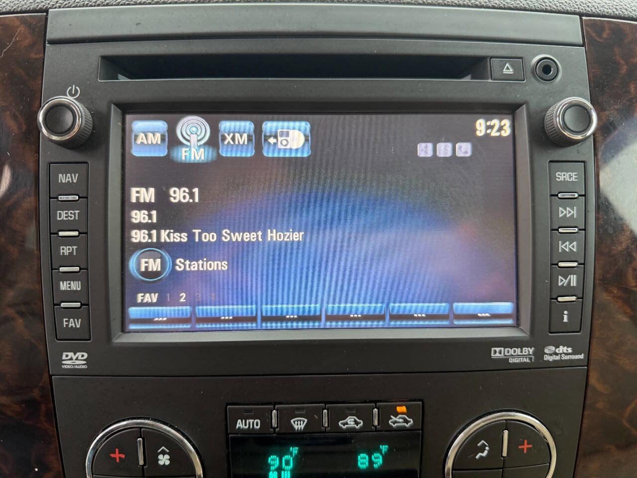 Used 2013 GMC Sierra 2500 Denali w/ Suspension Package, Off-Road image 30