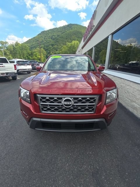 Used 2023 Nissan Frontier SV w/ Technology Package AWD/4WD image 2