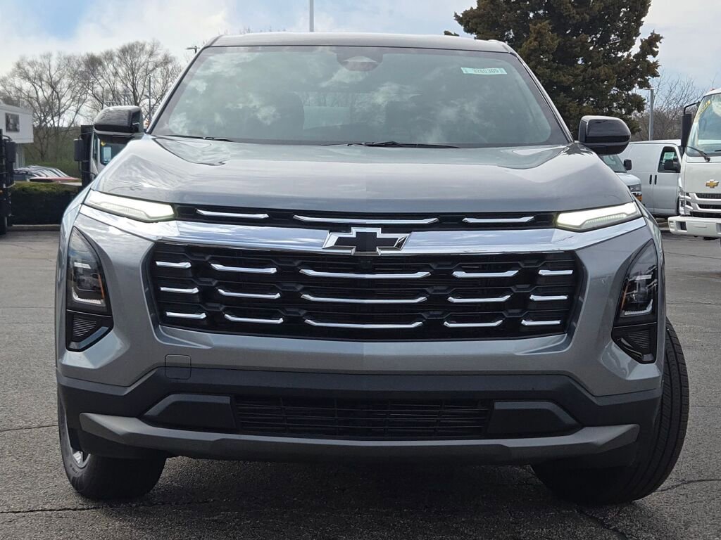 New 2026 Chevrolet Equinox LT w/ Convenience Package II FWD image 4