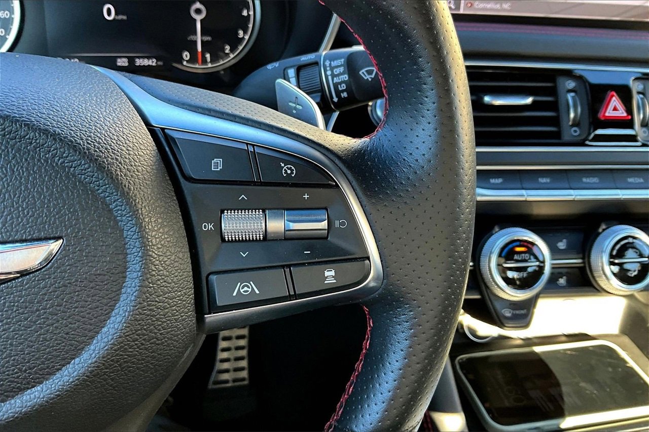 Used 2022 Genesis G70 3.3T w/ Sport Prestige Package image 29