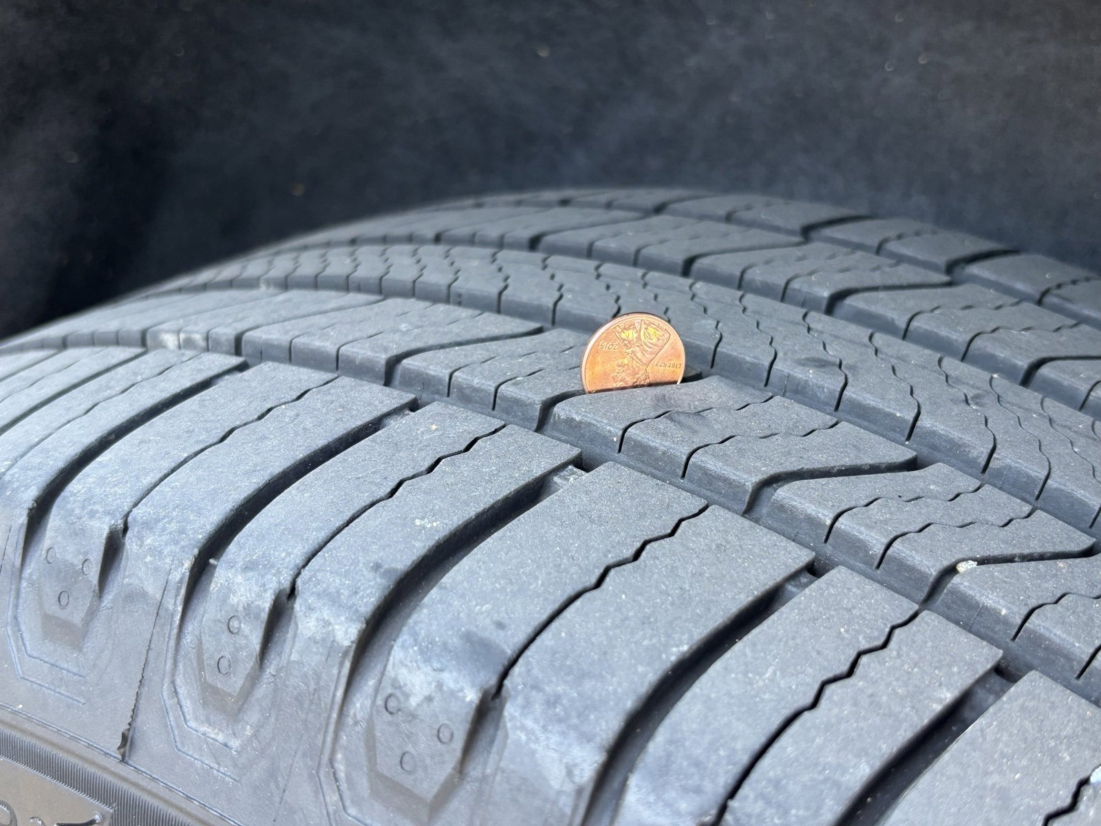 Used 2021 GMC Acadia SLE w/ Driver Convenience Package image 14