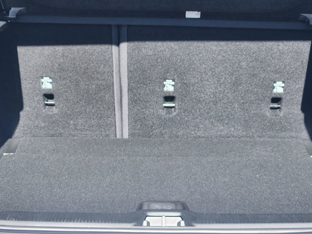 New 2026 Volvo EX30 Cross Country Ultra w/ Protection Package Premier image 21