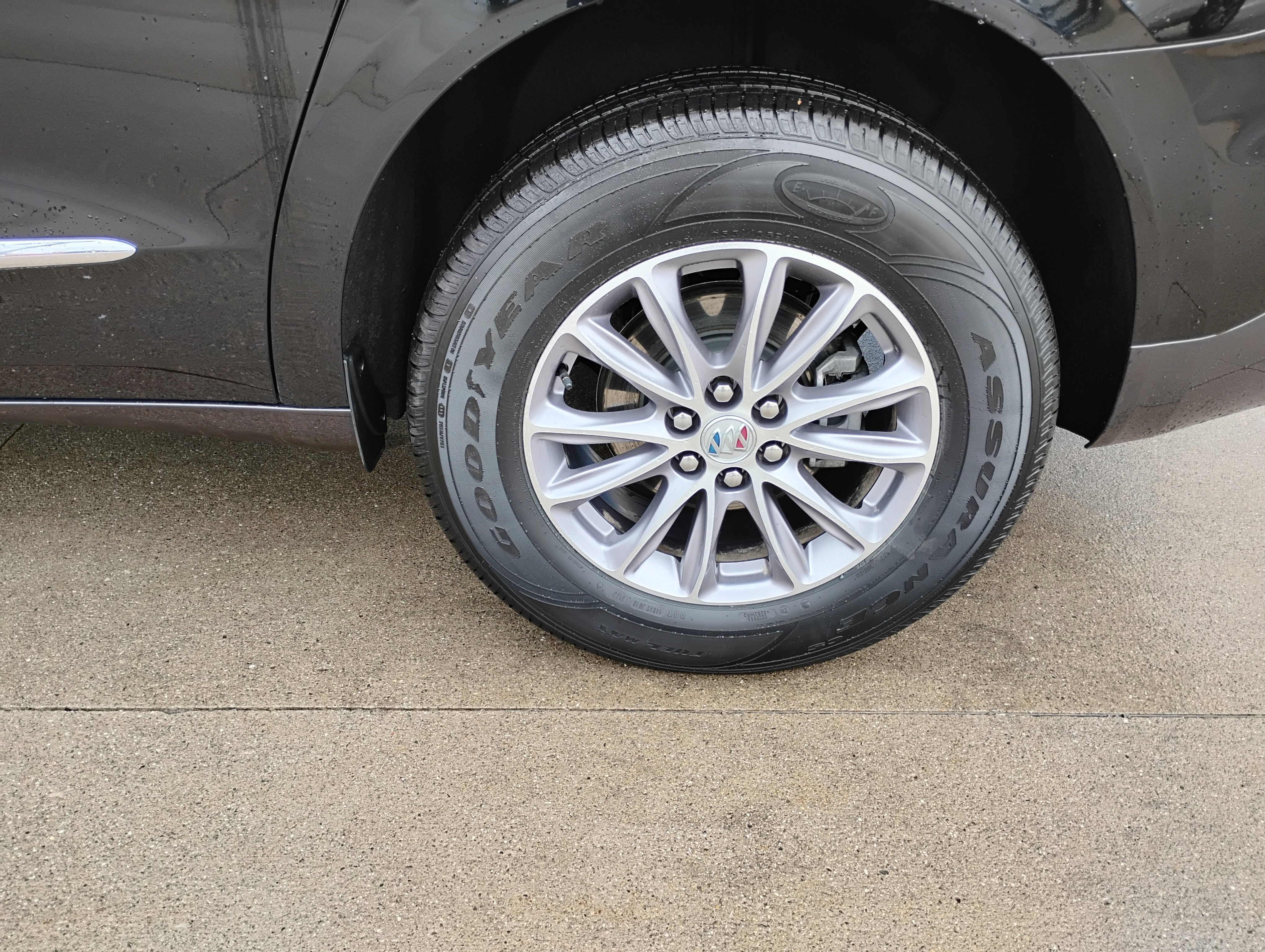 Used 2024 Buick Enclave Essence w/ Trailering Package, 5000 lbs. image 24