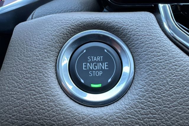 New 2026 GMC Canyon Denali w/ LPO, Denali Black Edition image 25