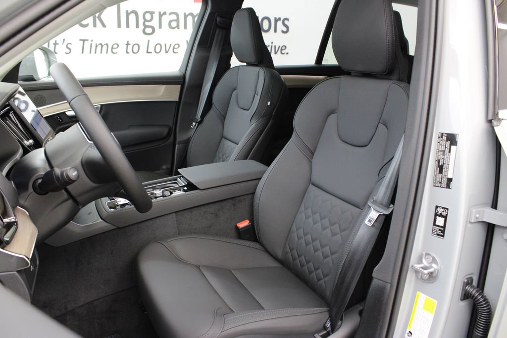 New 2026 Volvo XC90 B6 Plus w/ Protection Package AWD/4WD image 15