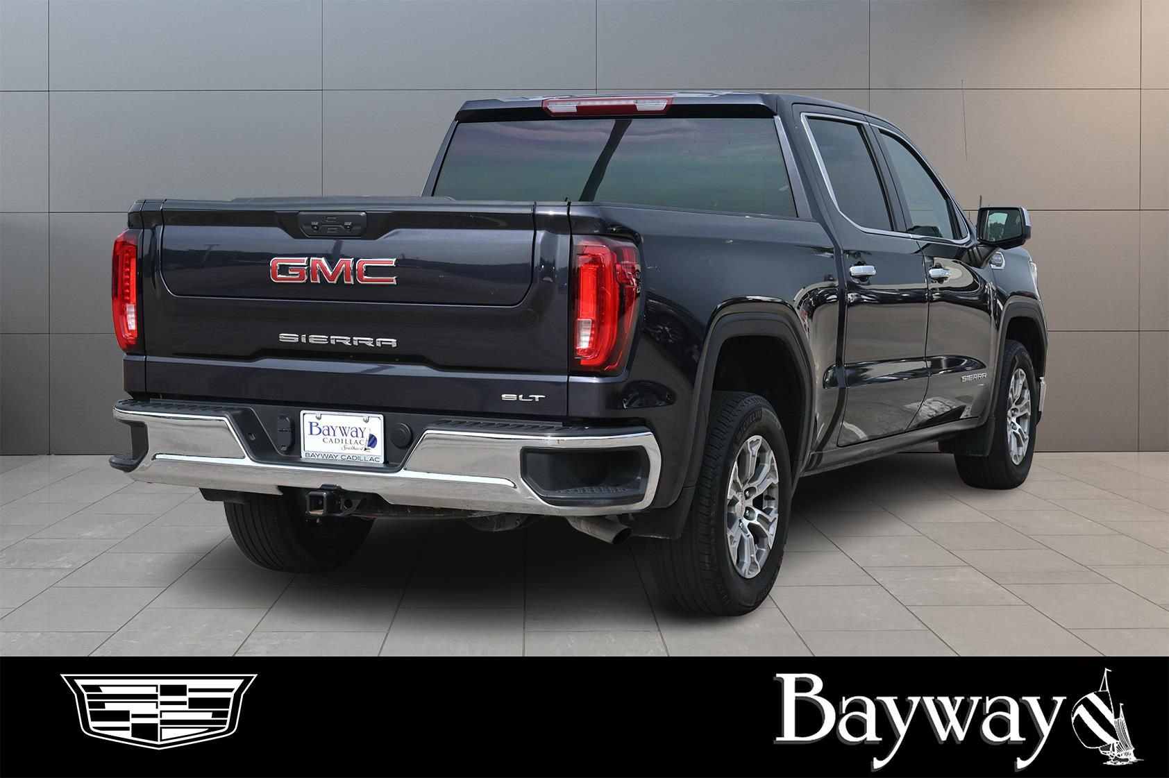 Used 2025 GMC Sierra 1500 SLT RWD image 5