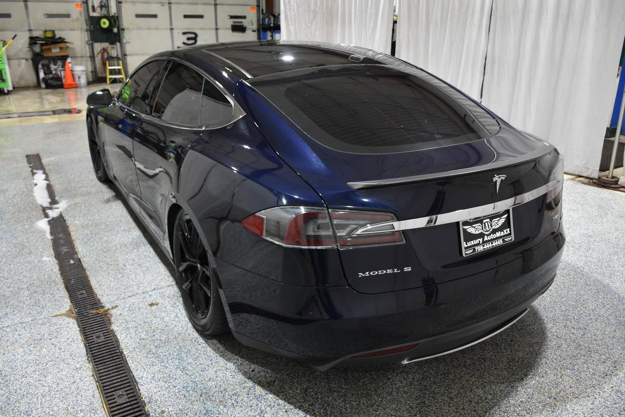 Used 2013 Tesla Model S Performance image 4