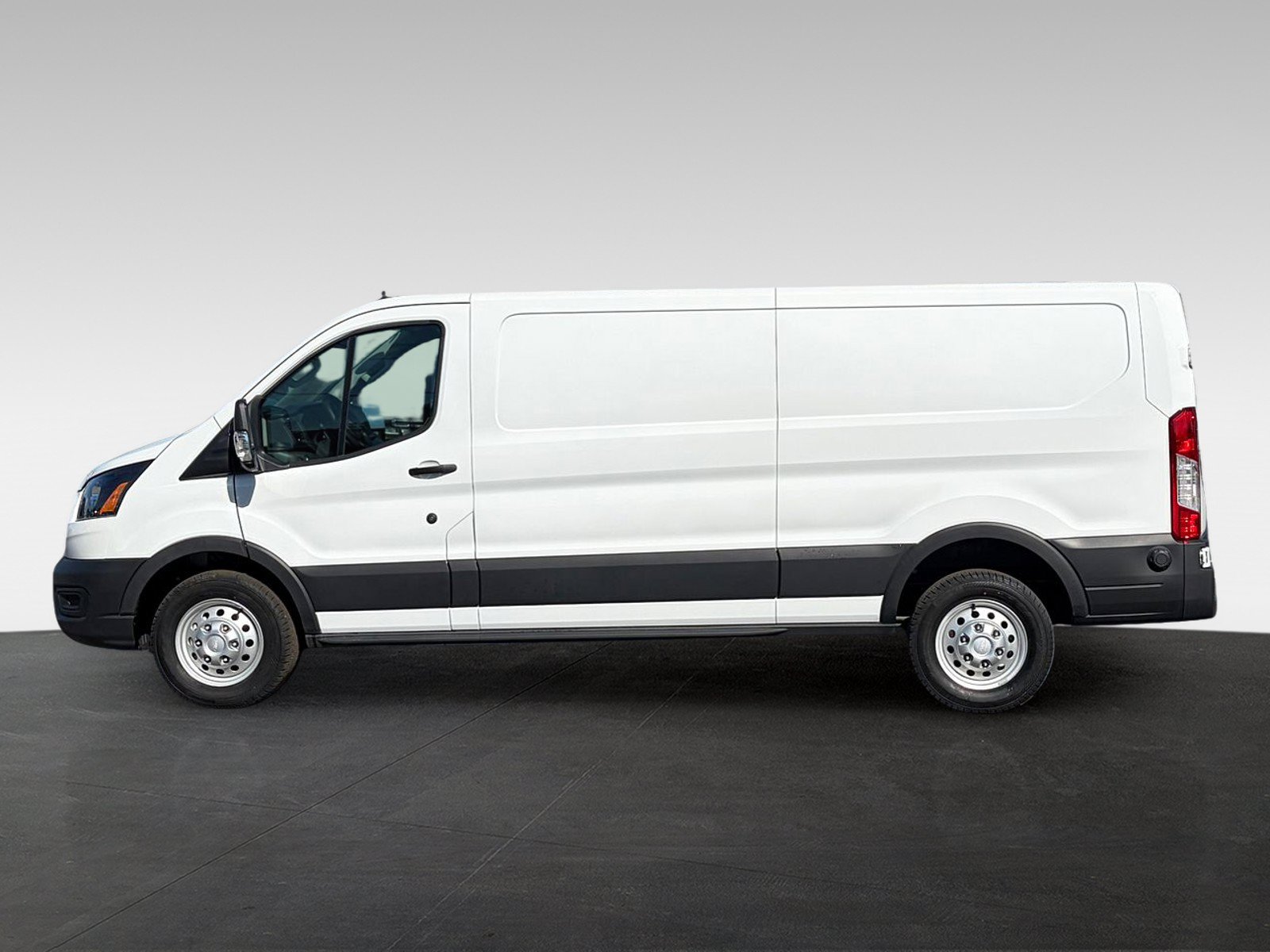 Used 2025 Ford Transit 150 Low Roof AWD image 8