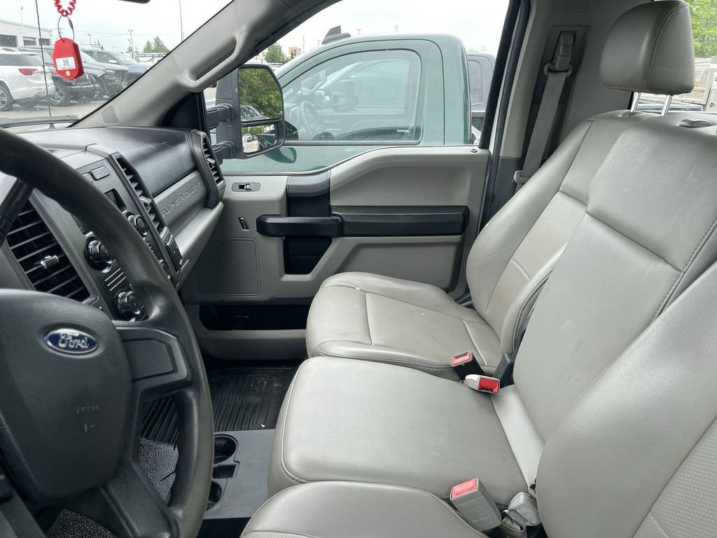 Used 2019 Ford F250 XL w/ Power Equipment Group AWD/4WD image 4