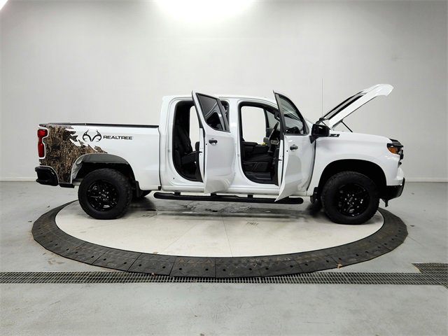 Used 2024 Chevrolet Silverado 1500 Custom Trail Boss w/ Realtree Special Edition image 16