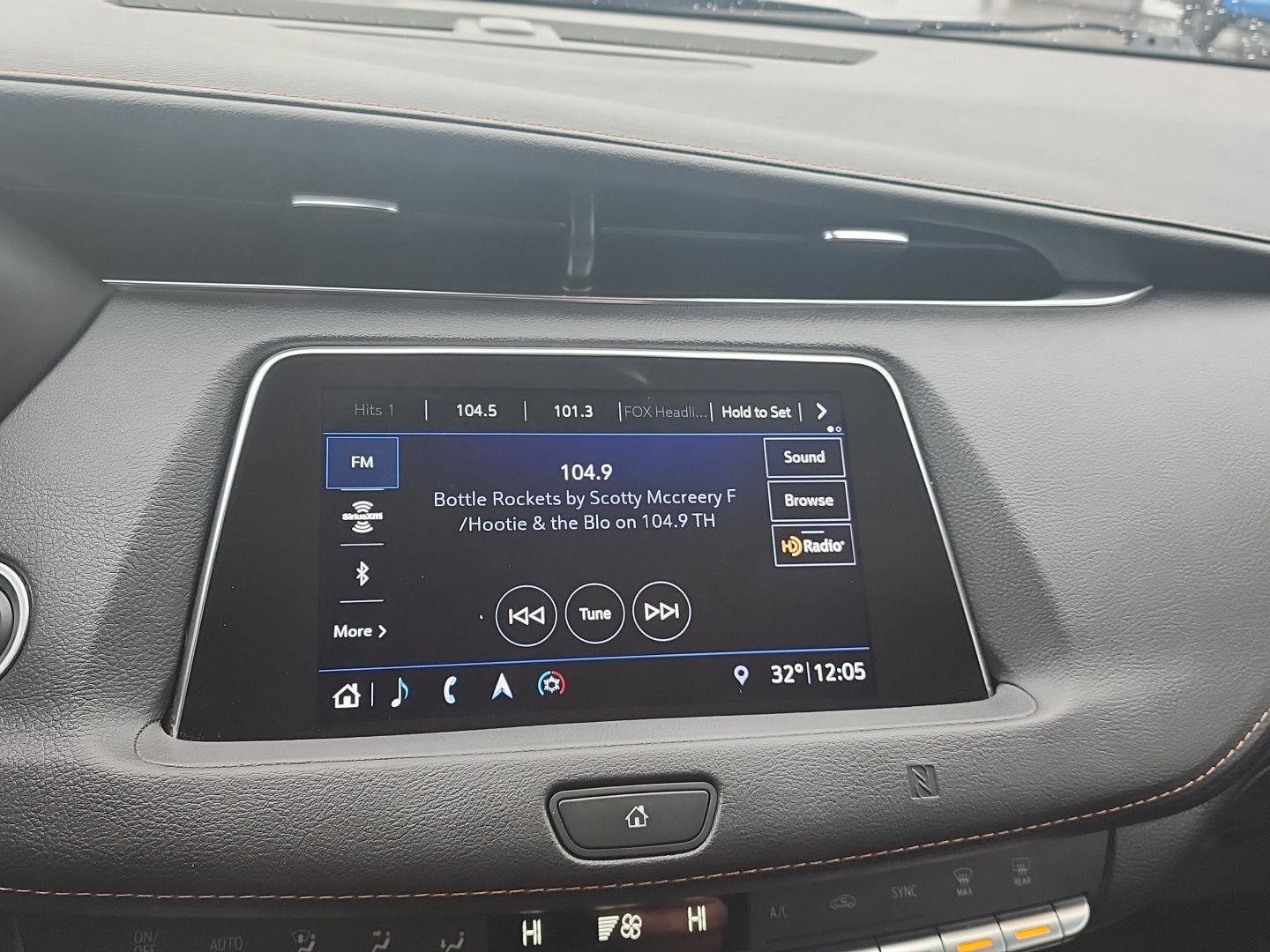 Used 2019 Cadillac XT4 Sport w/ Cold Weather Package image 19