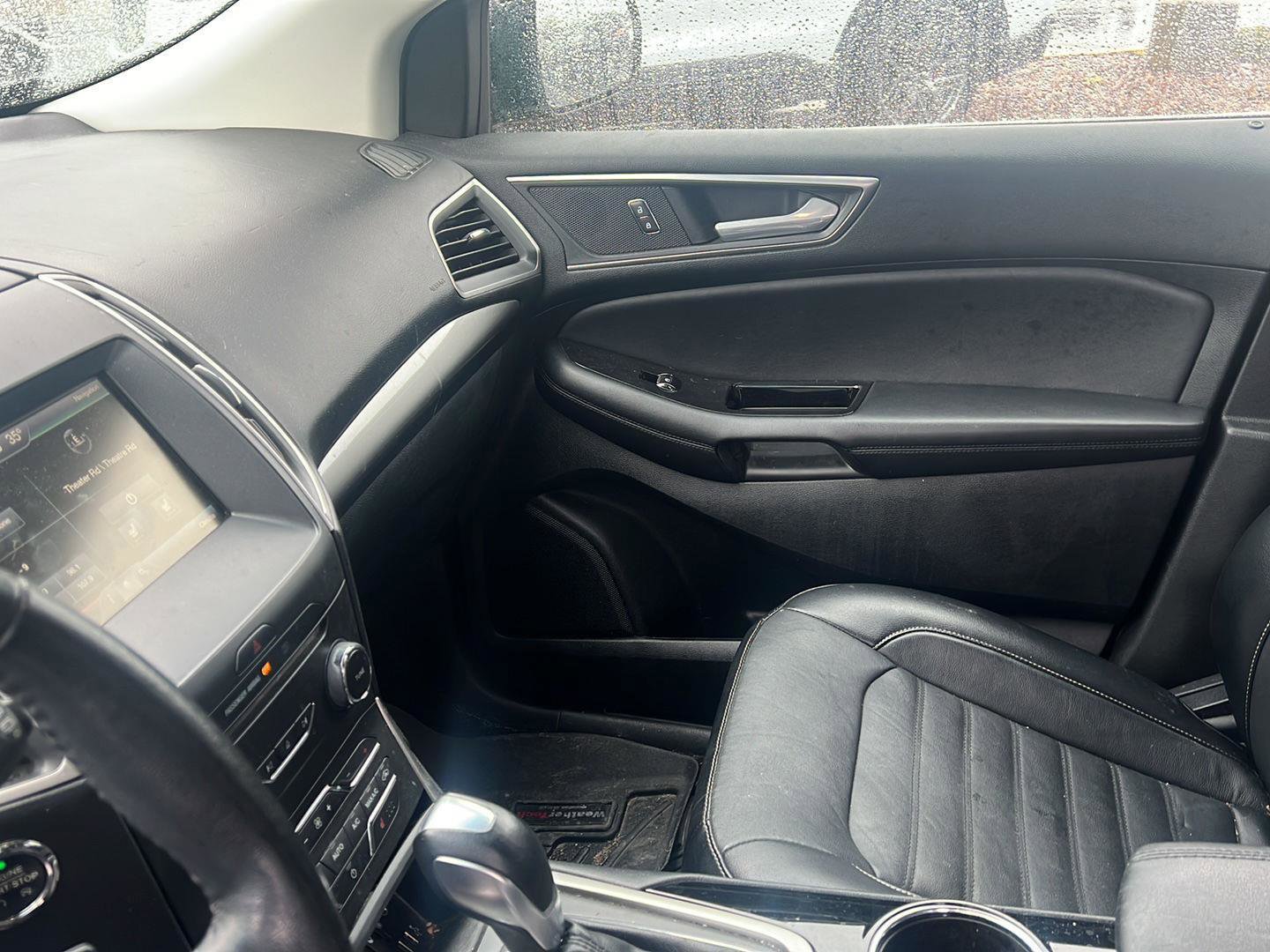 Used 2015 Ford Edge SEL w/ Canadian Touring Package image 16