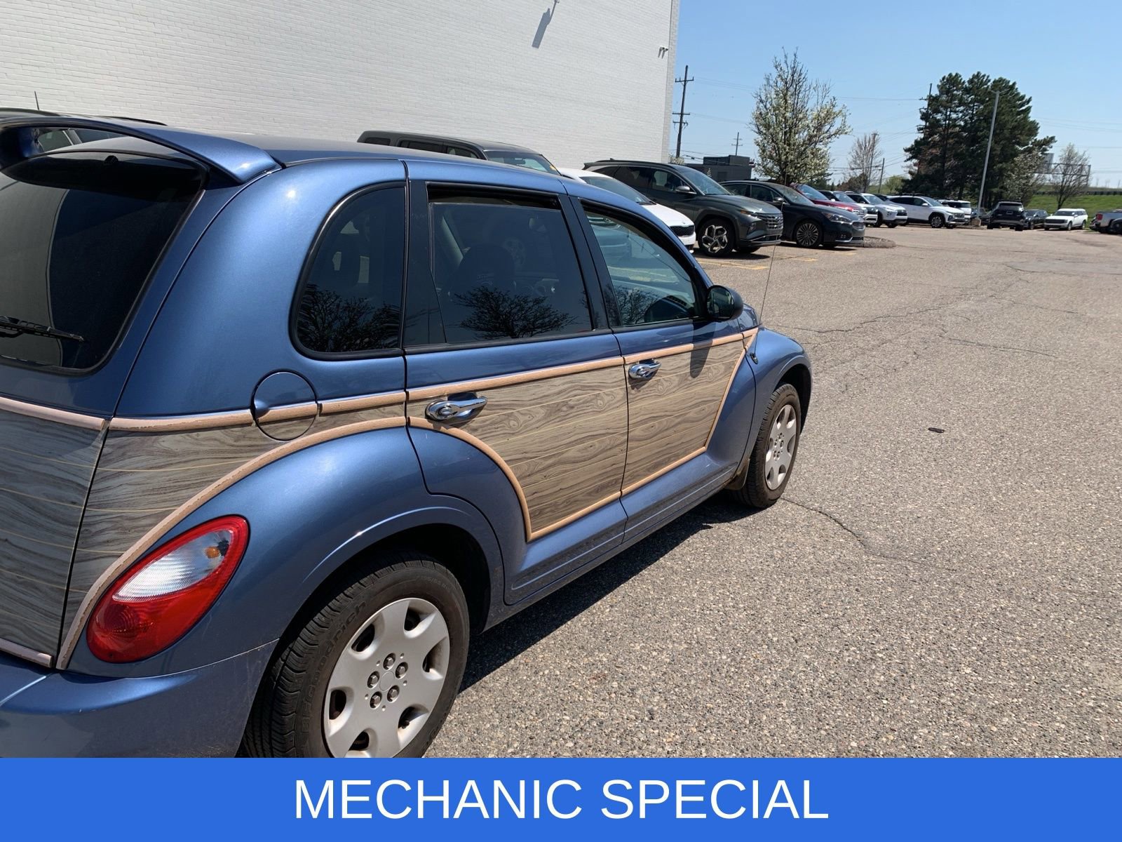 Used 2007 Chrysler PT Cruiser Touring FWD image 4