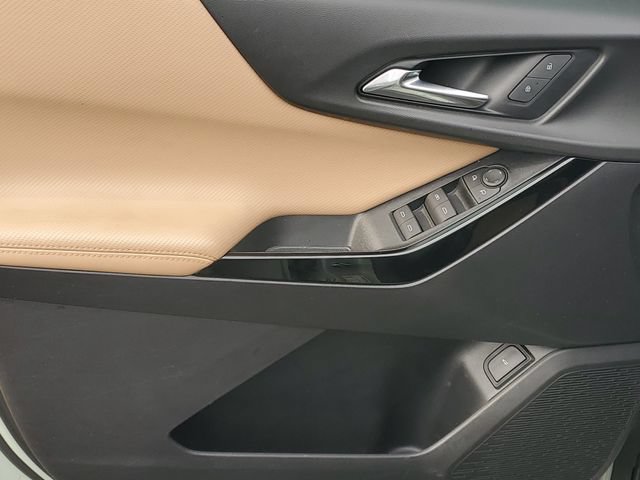 Used 2025 Chevrolet Equinox ACTIV w/ Safety and Technology Package FWD image 15