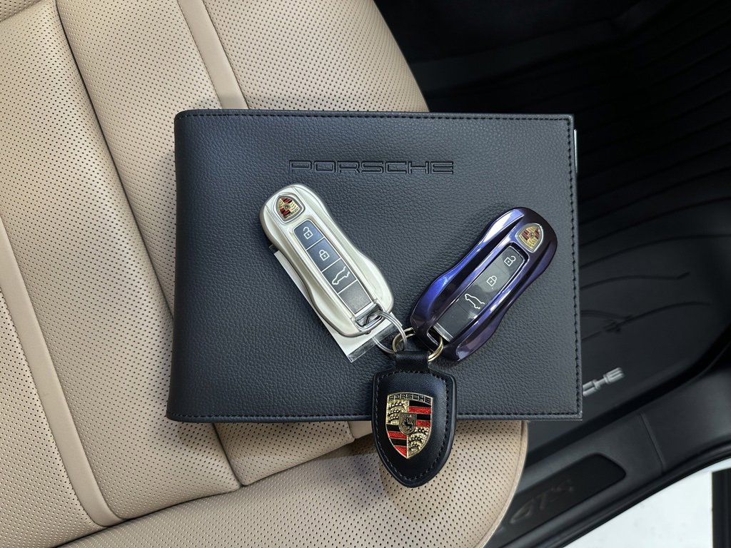 Used 2025 Porsche Cayenne GTS image 42