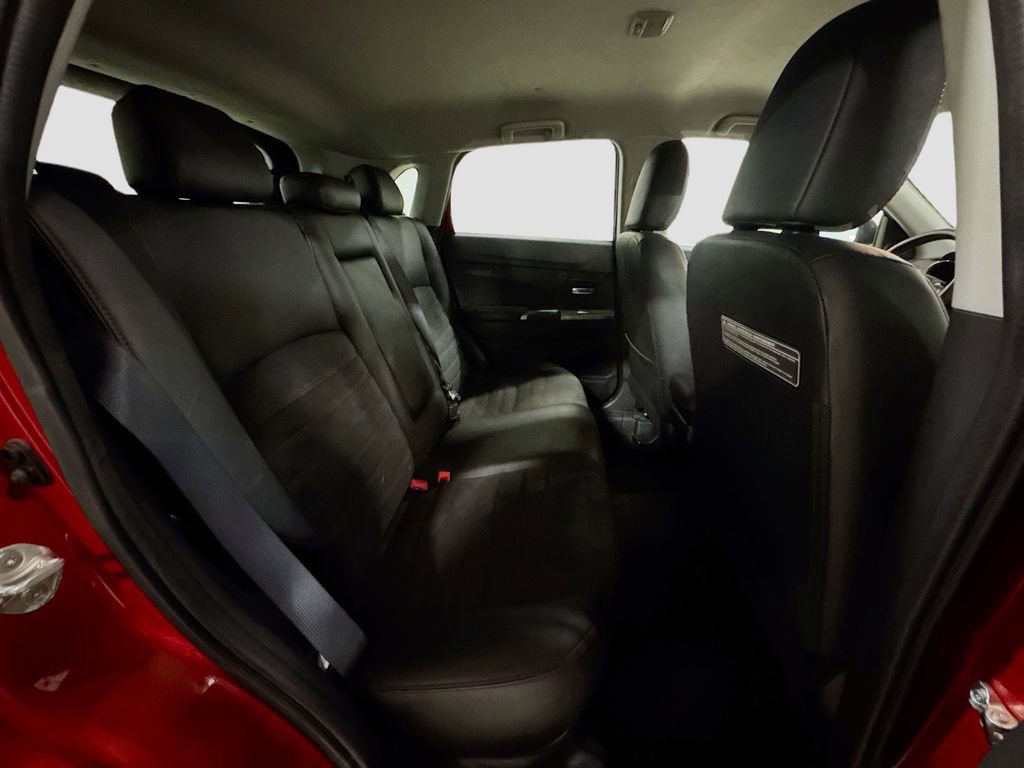 Used 2018 Mitsubishi Outlander Sport SE image 30