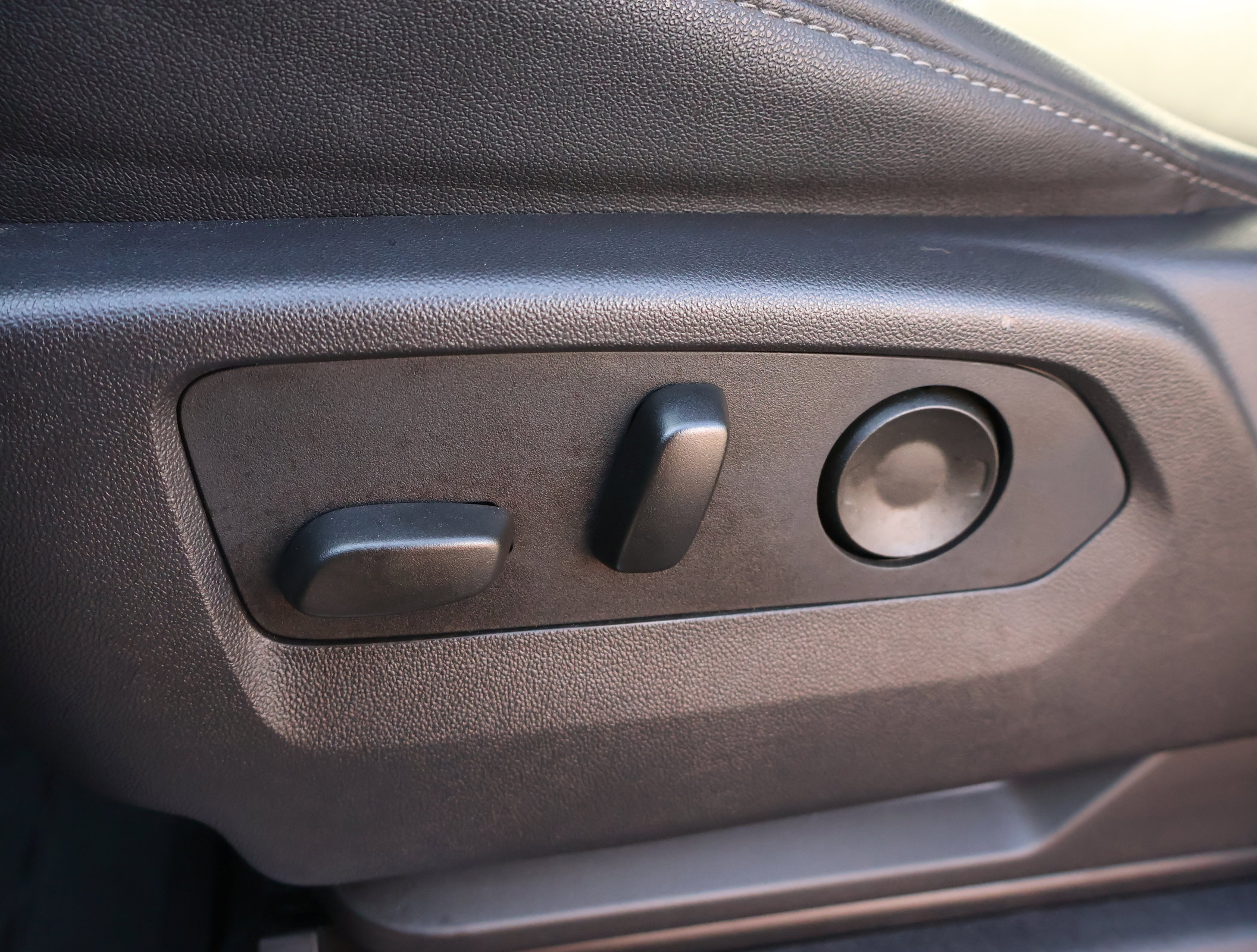 Used 2024 GMC Sierra 1500 Elevation w/ Elevation Premium Package image 10