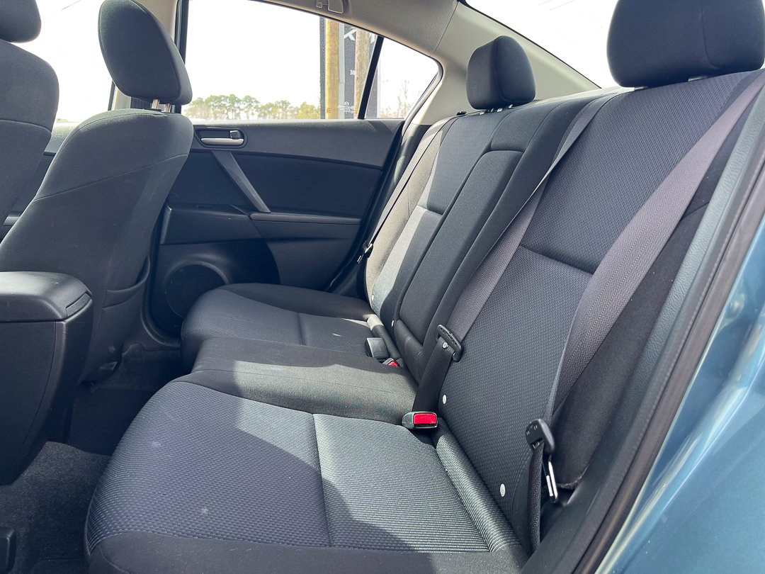 Used 2011 MAZDA MAZDA3 i Touring image 21