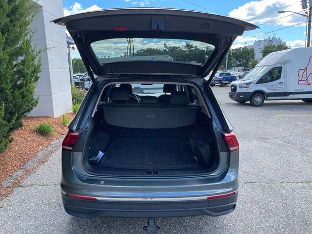 Used 2022 Volkswagen Tiguan SE AWD/4WD image 49